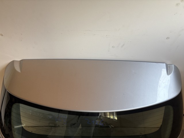 11668 Opel Astra J kombi 2009-2015 Csomagtérajtó Z176 Ezüst