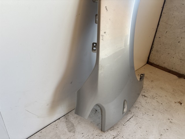 11172 Opel Astra J 2009-2015 Jobb első Sárvédő Ezüst Z176