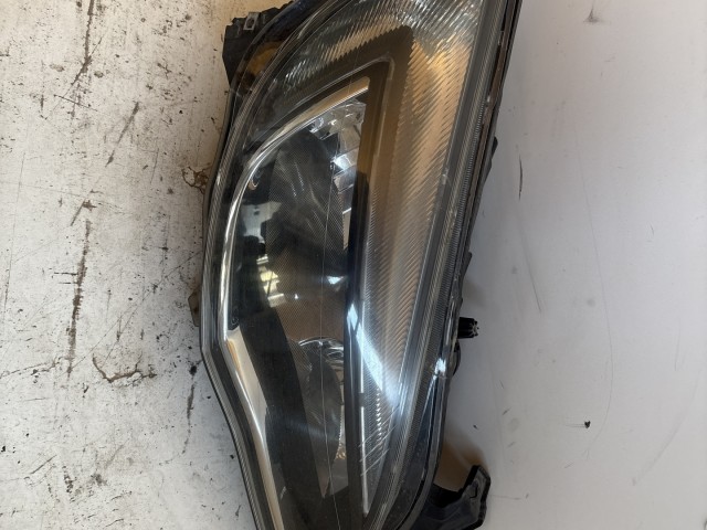 11175 Opel Astra J 2009-2015  Jobb első Lámpa Fényszóró