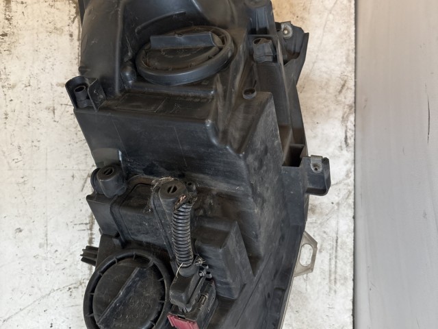 11175 Opel Astra J 2009-2015  Jobb első Lámpa Fényszóró