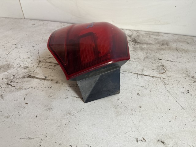 11173 Opel Astra J kombi 2009-2015 Bal hátsó Lámpa sötétitett