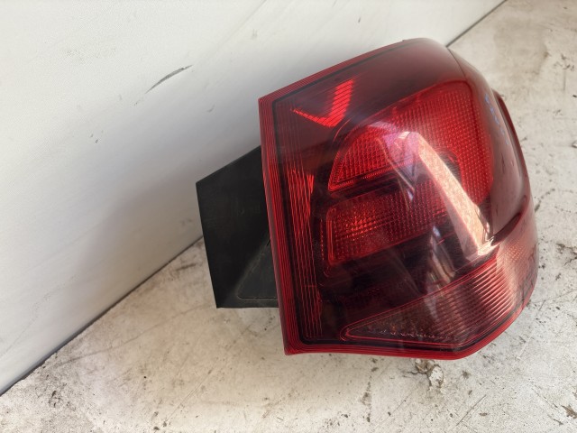 11174 Opel Astra J kombi 2009-2015 Jobb hátsó Lámpa sötétitett  