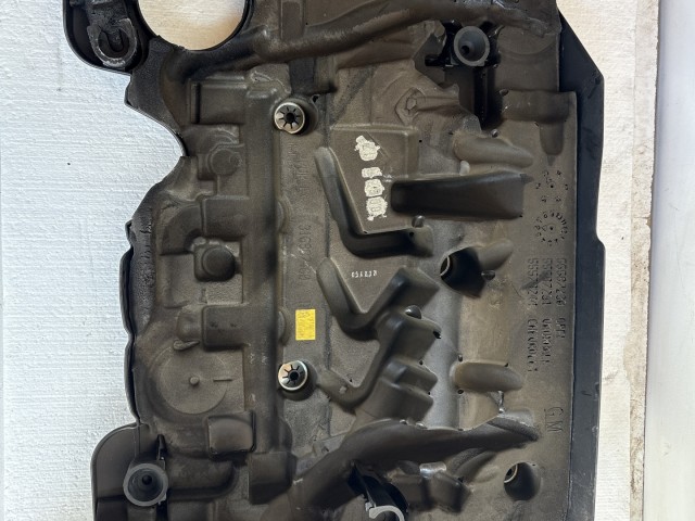 Opel Astra J 2009-2015 Felső Motorburkolat 1.6 cdti
