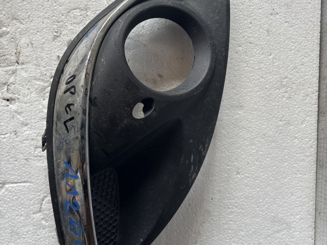 Opel Corsa D 2006-2014 Ködlámpa keret,tartó Használt Bal