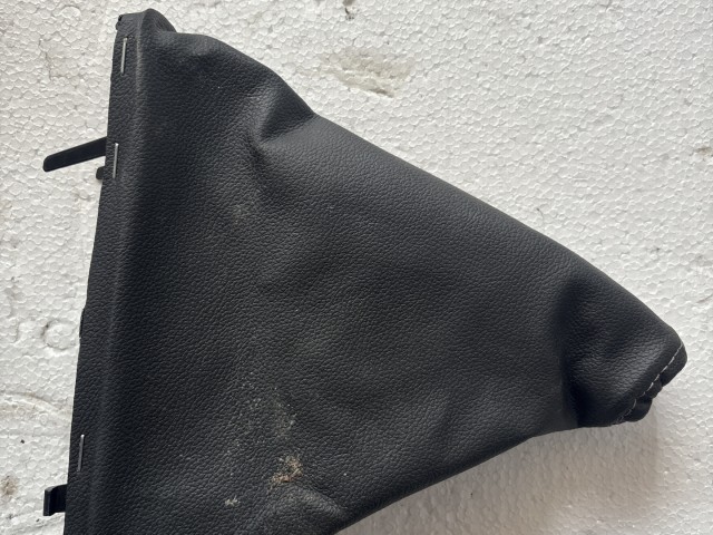 Opel Astra K 2015-2021 Kézifék szoknya Használt