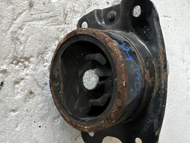 Opel Antara 2006-2015 motortartó bak