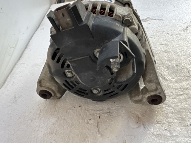 Opel Corsa E 2014-2019 Generátor b14xer