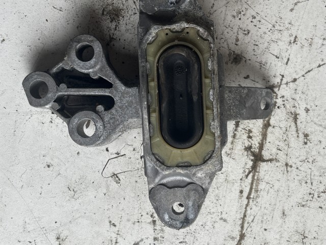 Opel Astra J 2009-2015 motortartó bak 1.6 benzin