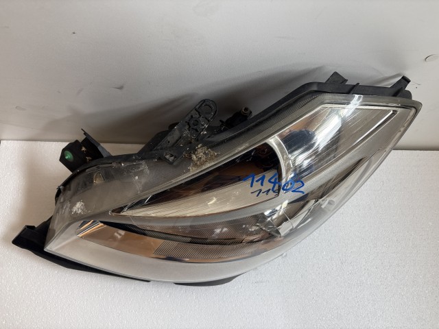 11402 Renault Clio III. 2007-2014 Bal első Lámpa Fényszóró