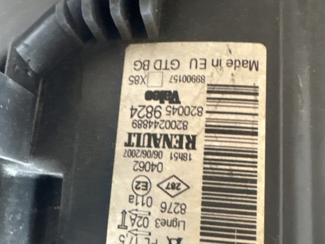 11402 Renault Clio III. 2007-2014 Bal első Lámpa Fényszóró
