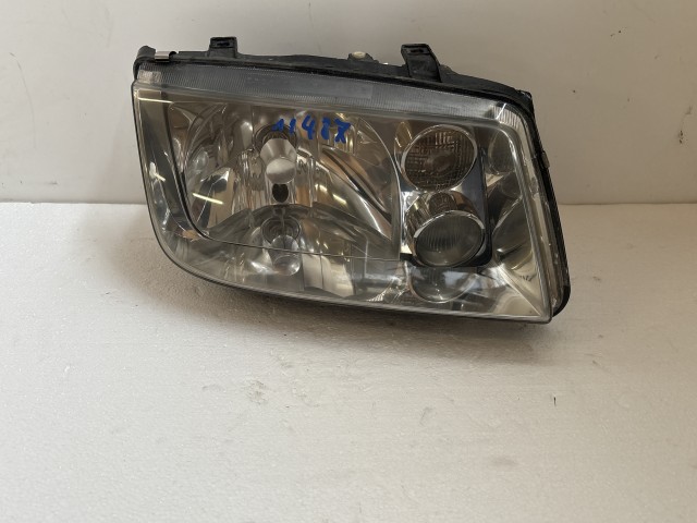 11487 Volkswagen Bora 1998-200511487 Volkswagen Bora 1998-2005 Jobb első Lámpa Fényszóró 
