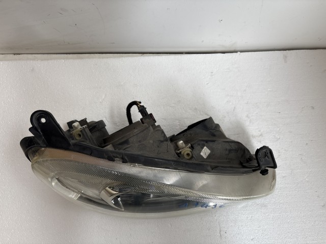 11496 Opel Corsa C 2000-2006 Jobb első Lámpa Fényszóró