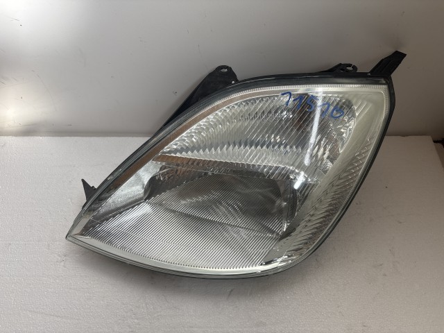 11510 Ford Fiesta v 2004-2008 Bal első Lámpa Fényszoró