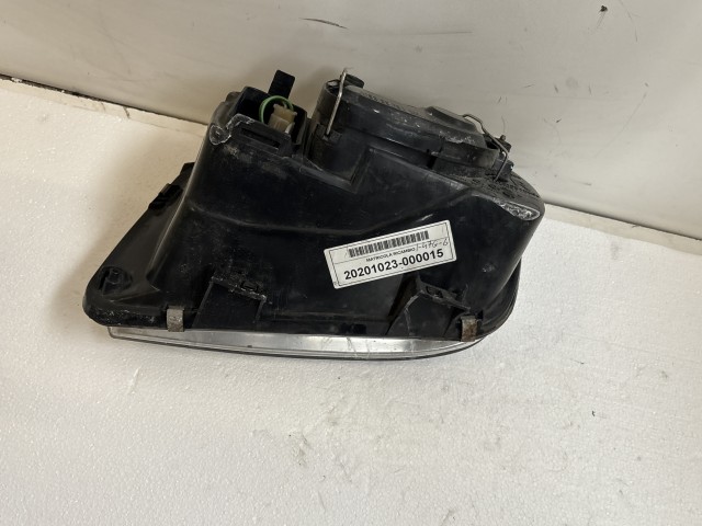 11482 Volkswagen Bora 1998-2005 Jobb első Lámpa Fényszóró 