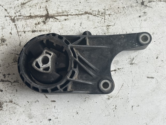 Opel Astra J 2009-2015 motortartó bak 1.7 cdti