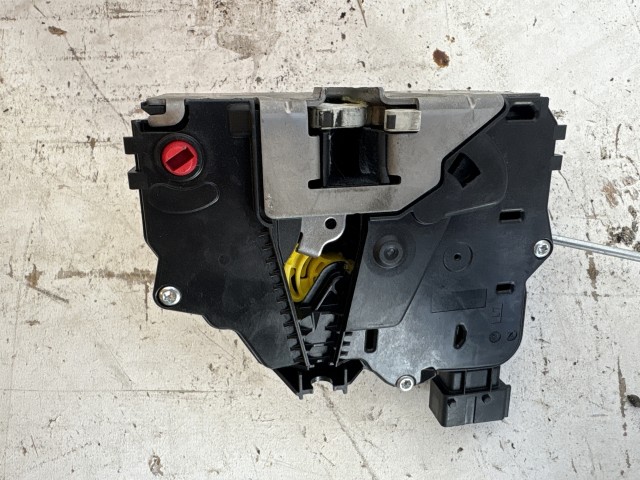 Opel Meriva B 2010-2017 jobb hátsó ajtózár Használt