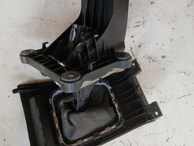 Opel Zafira B  2005-2014 Váltókulissza Váltókar Használt  5 sebbeséges