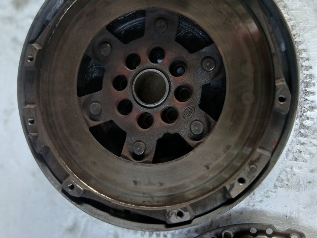 Opel Corsa D 2006-2014 kettős tömegű lendkerék Z13DTJ