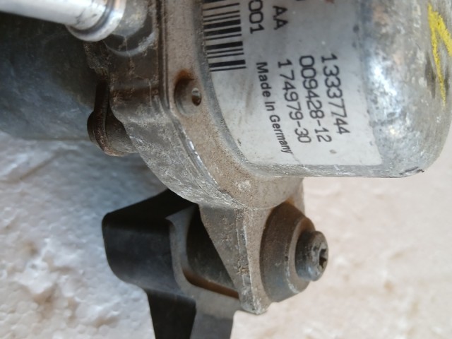 Opel Astra J 2009-2015 Fék vákumszivattyú Használt