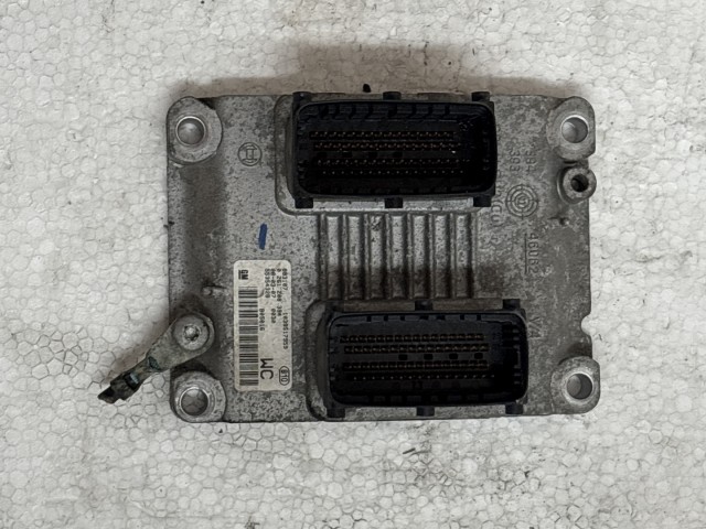 Opel Corsa C 2000-2006 2000-2006 Motorvezérlő Használt   