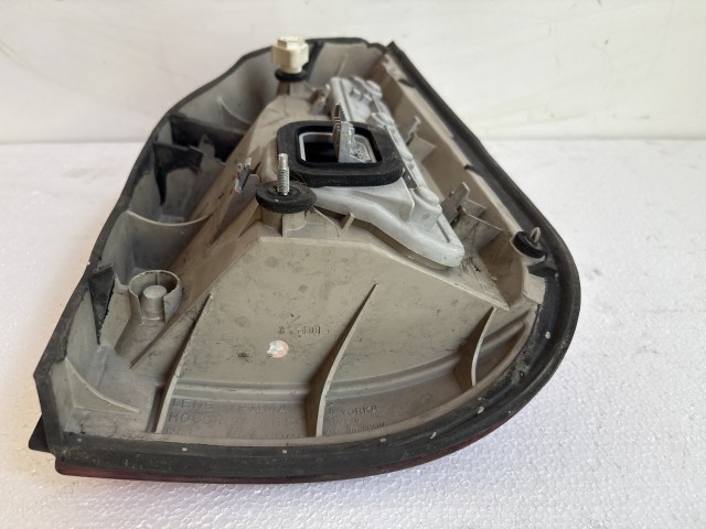 11989 Opel Zafira A 1999-2005 1999-2005 Lámpa , Fényszóró Használt Bal hátsó