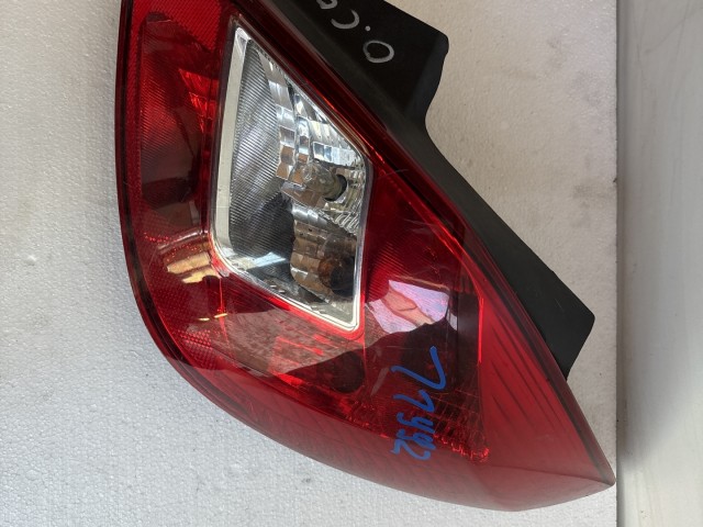11992 Opel Corsa D 2006-2014 Lámpa , Fényszóró Használt  Jobb hátsó