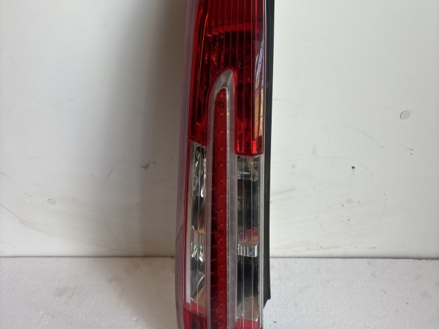 11997 Ford C-max 2008-2010 Bal hátsó Lámpa Fényszóró ledes