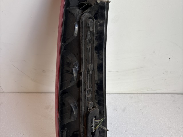 11998 Ford C-max 2008-2010 Jobb hátsó Lámpa Fényszóró ledes