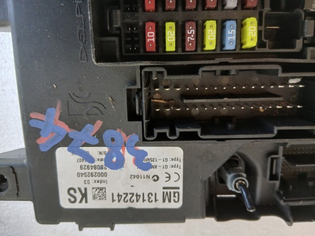 Opel Corsa D 2006-2014 Bcm Motortéri biztosítéktábla