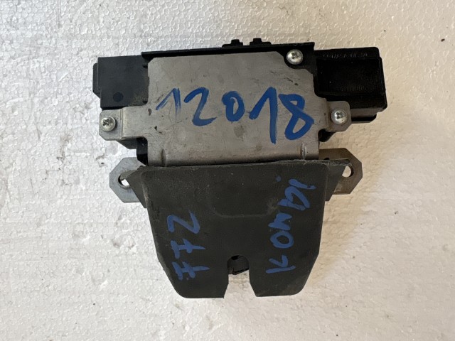 Ford Focus II. 2004-2011 Csomagtérajtó zár Használt