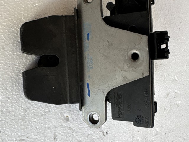 Ford Focus II. 2004-2011 Csomagtérajtó zár Használt