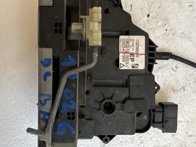 Opel Corsa D 2006-2014 Zár bal hátsó 