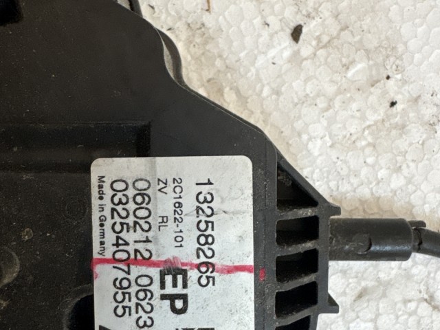 Opel Corsa D 2006-2014 Zár bal hátsó 