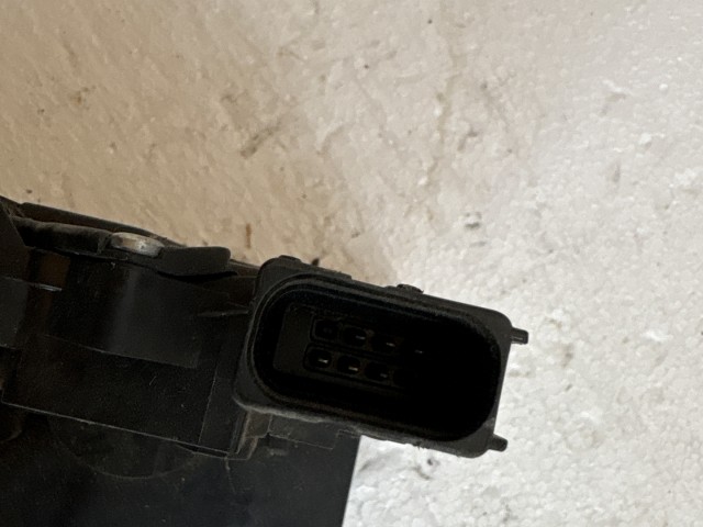 Opel Corsa D 2006-2014 Zár bal hátsó 