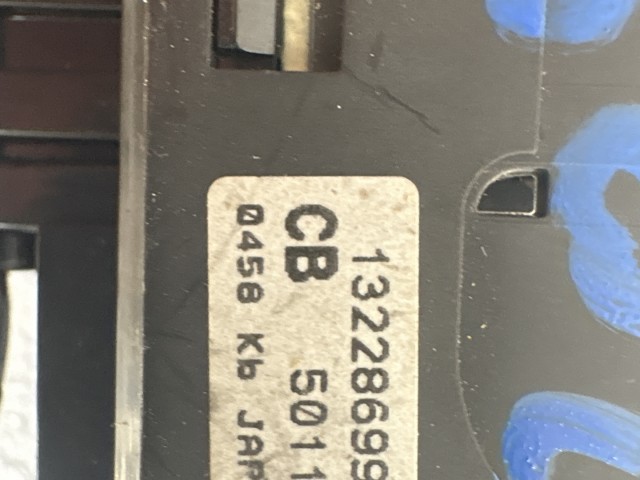 Opel Zafira B 2005-2014 2005-2014 bal első Ablakemelő kapcsoló
