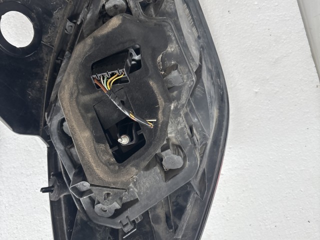 12052 Opel H astra GTC 2004-2014 jobb hátsó Lámpa 3 ajtós