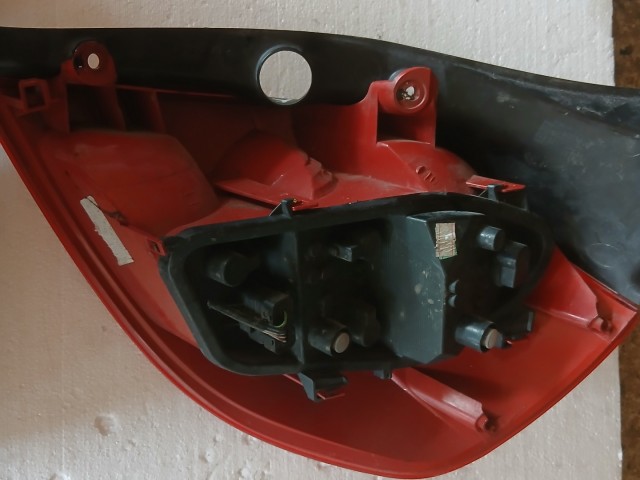12059 Renault Clio III. 2007-2014 Bal hátsó Lámpa