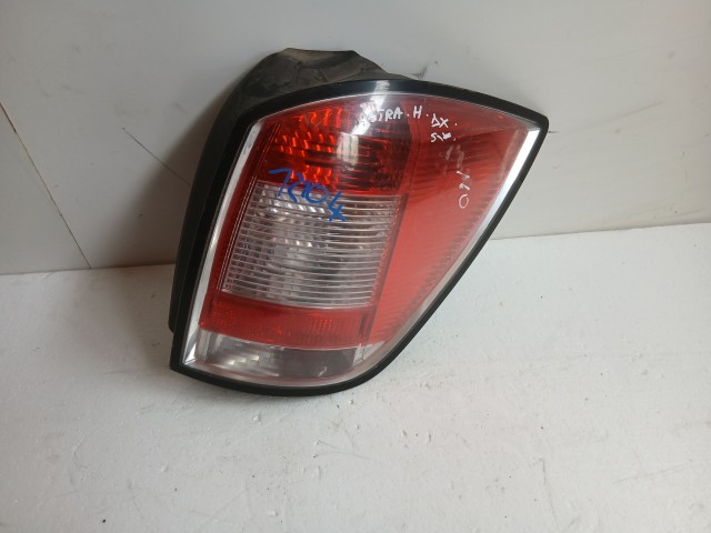 12104 Opel H astra 2004-2014 Lámpa , Fényszóró  Jobb hátsó