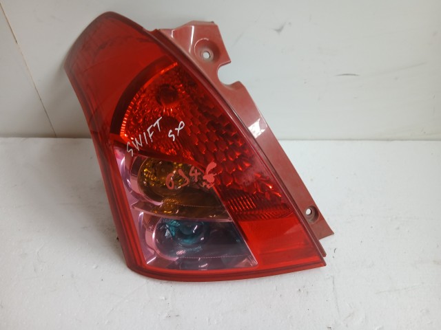 6946 Suzuki Swift III. 2005-2010 Bal hátsó Lámpa