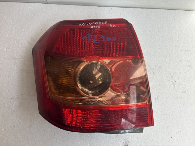12100 Toyota Corolla 2001-2007 Bal hátsó Lámpa