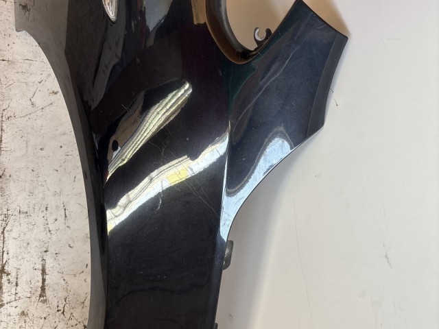 6433 Opel Astra J 2009-2015 Jobb első Sárvédő Fekete Z20R