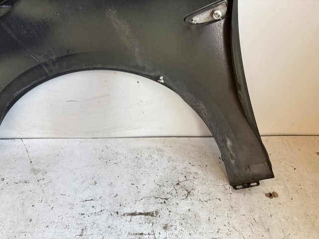 3677 Opel Astra J 2009-2015 Jobb első Sárvédő Fekete  Z22C