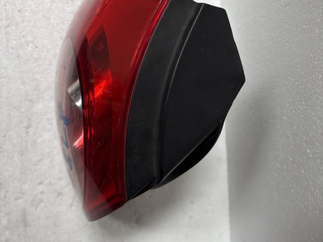8185 Volkswagen Golf V. 2003-2008 Bal hátsó Lámpa