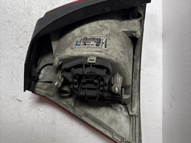 8183 Volkswagen Golf V. 2003-2008 Jobb hátsó Lámpa