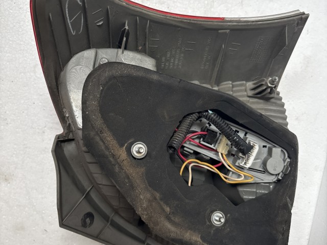 6963 Toyota Yaris II. 2005-2011 Bal hátsó Lámpa
