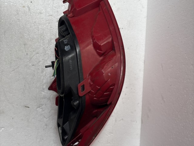 6925 Peugeot 207 2006-2014 Jobb hátsó Lámpa