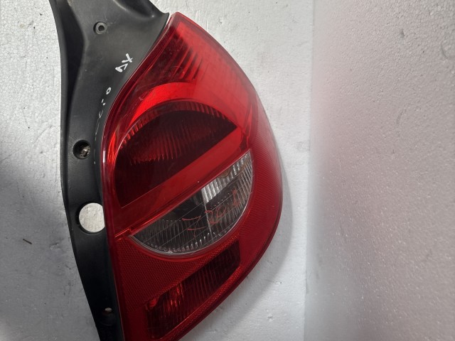 7206 Renault Clio III. 2007-2014 Jobb hátsó Lámpa