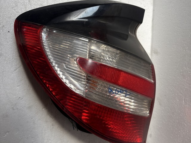 9002 Mercedes Benz C w203 2003-2007 Bal hátsó Lámpa