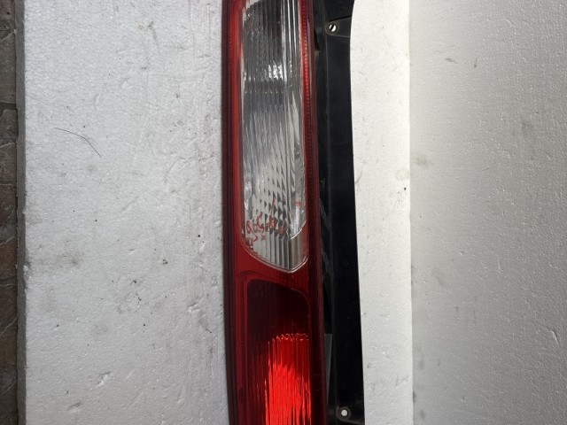 6956 Ford Focus II. 2004-2011 Lámpa , Fényszóró Használt Bal hátsó