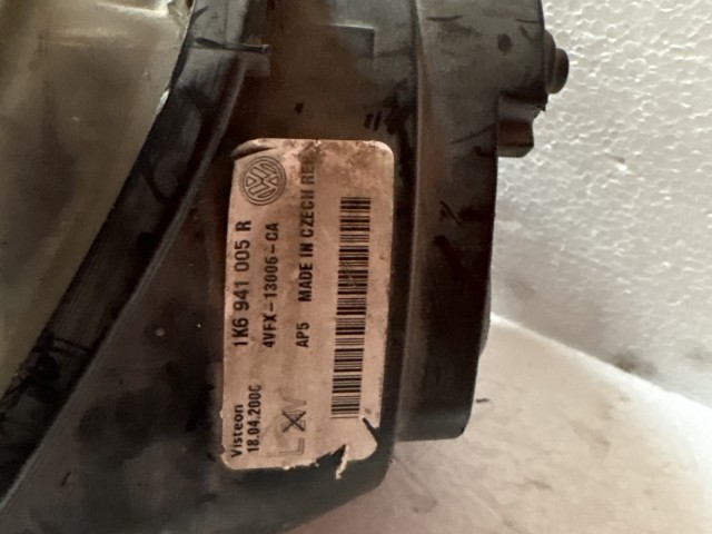 12161 Volkswagen Golf V. 2003-2008 Bal első Lámpa Fényszóró